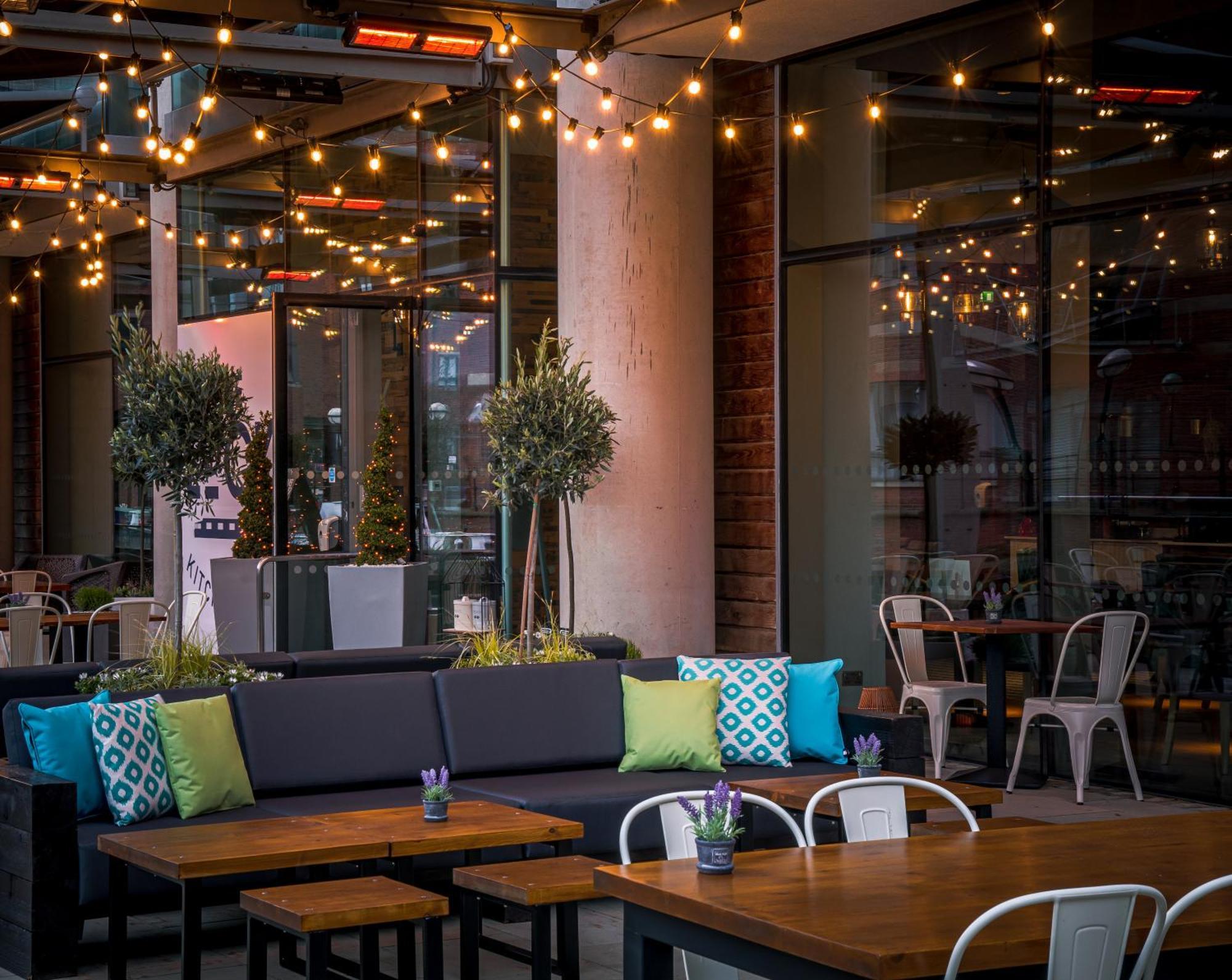 Doubletree By Hilton Leeds Hotel Leeds  Exterior photo